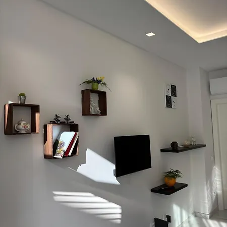 Domus Lola - Apartment *